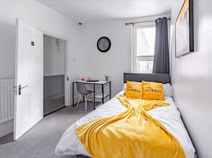 Room in a Shared House, Manners Road, PO4