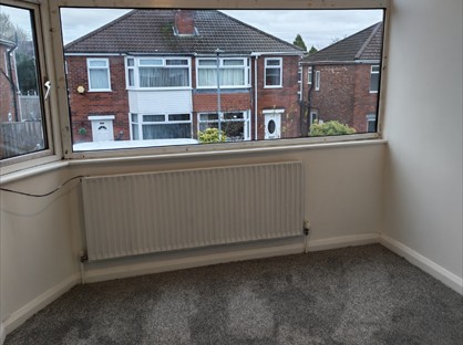 3 Bed Semi-Detached House, Maple Avenue, M45