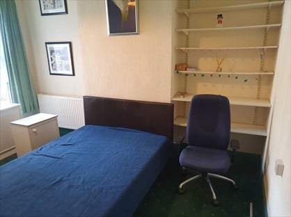 Room in a Shared House, Newbridge Street, WV6