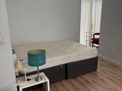 Bedsit, Ettingshall Lodge, WV2