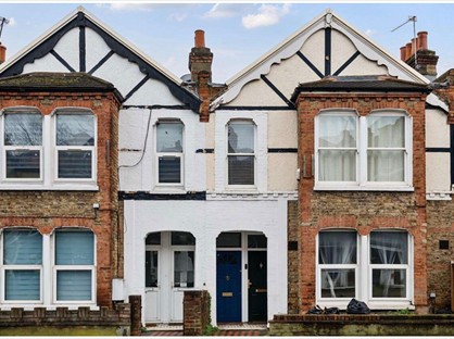 2 Bed Flat, Replingham Road, SW18