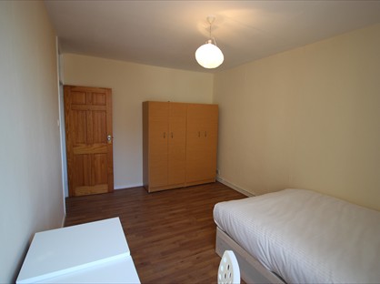Room in a Shared Flat, Market Square, E14