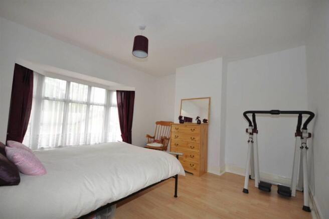 Room in a Shared House, Edilom Rd, M8, N1 7GU
