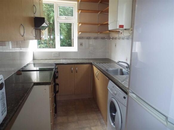 Additional image 5 of Room in a Shared House, Edilom Rd, M8, N1 7GU