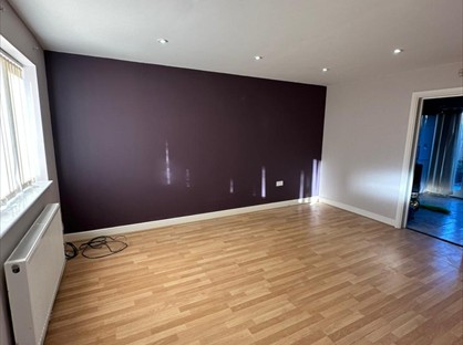 3 Bed Semi-Detached House, Doulton Court, CV12