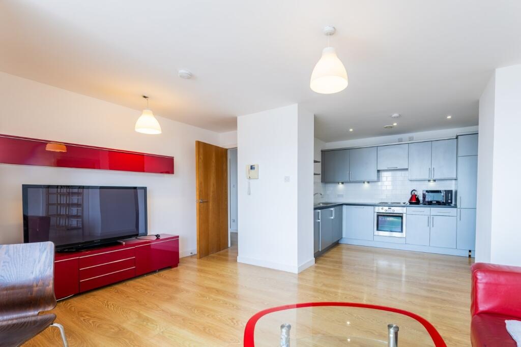 3 Bed Flat, Sauchiehall Street, G2 photo 3