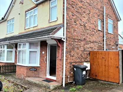 2 Bed Semi-Detached House, Victoria Road, WV11