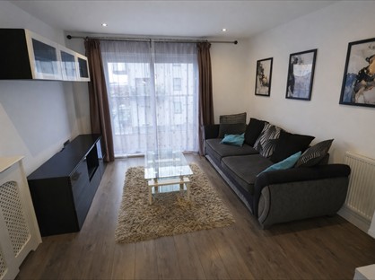 2 Bed Flat, Priory Court, RM7