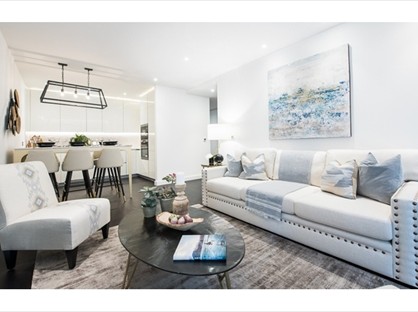 2 Bed Flat, Thornes House, SW11