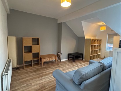 1 Bed Flat, Oakwood Avenue, LS8