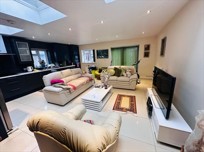 Room in a Shared House, Orchard Avenue, TW14