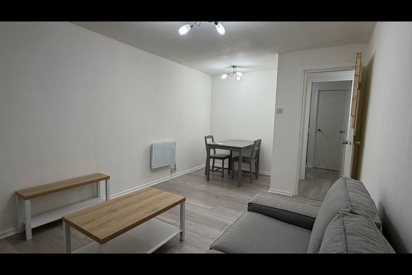 1 Bed Flat, North Fort St, EH6 photo 3