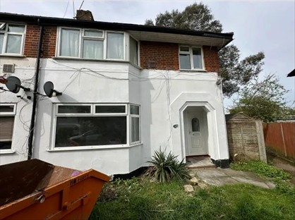 2 Bed Flat, Islay Gardens, TW4