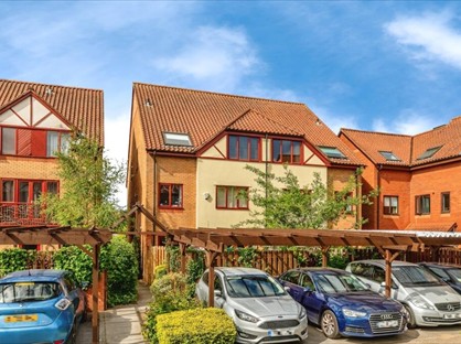 2 Bed Flat, Canada Way, BS1