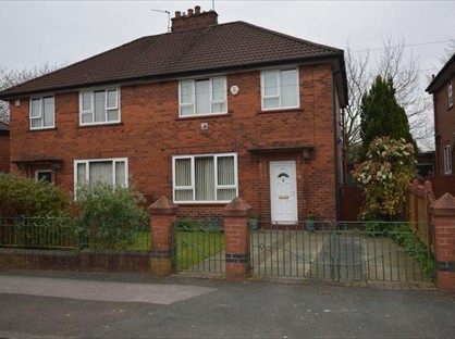 4 Bed End Terrace, Great Gates Road, OL11