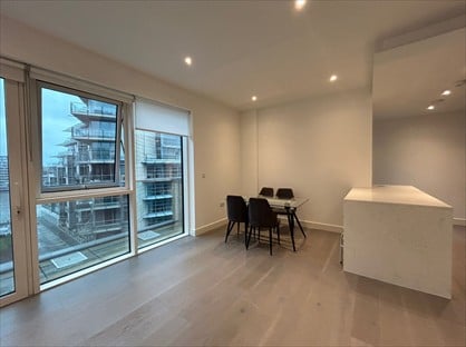 3 Bed Flat, Juniper Drive, SW18