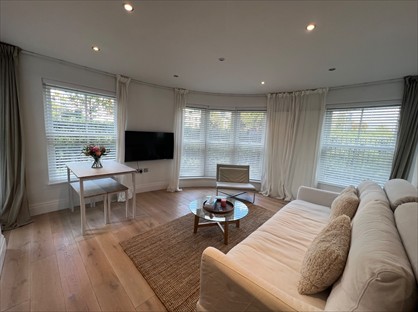 3 Bed Flat, Imperial Crescent, SW6