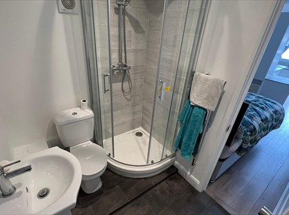 Studio Flat, Baring Road, SE12
