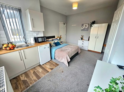 Room in a Shared House, Edenfield Villas, DN1