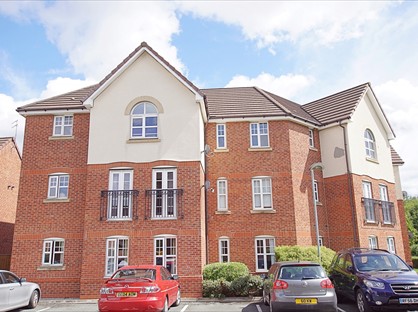 2 Bed Flat, Malahide Court, WA8
