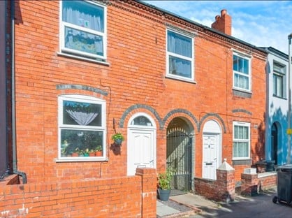 3 Bed Terraced House, Crabbe Street, DY9