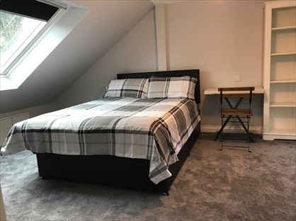 Room in a Shared House, Weybridge, KT13