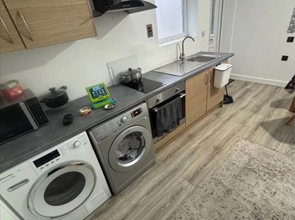 Studio Flat, Rosecroft Road, UB1