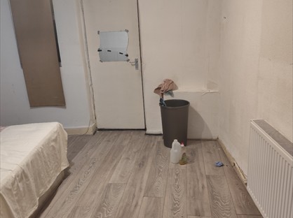 Studio Flat, Francis Road, E10