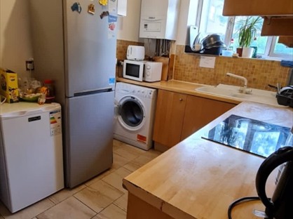 Room in a Shared Flat, Mallet House, SW15