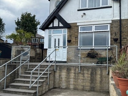 3 Bed Semi-Detached House, Mount Avenue, HX2