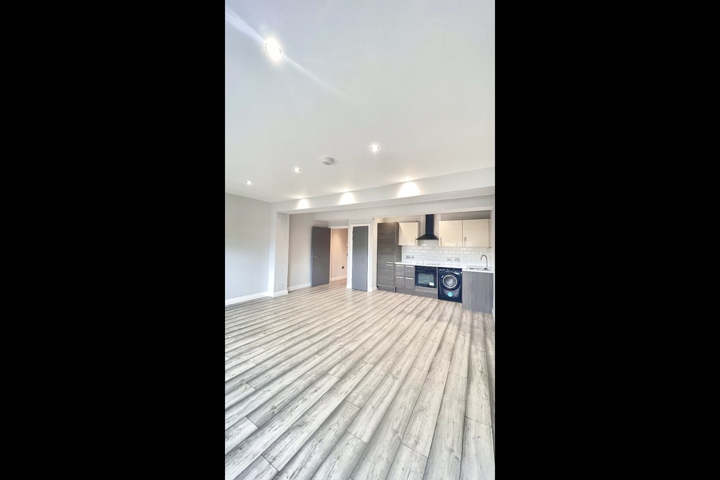 2 Bed Flat, Cuthbert Bank Road, S6