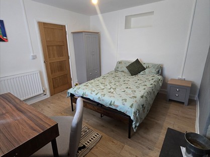 Room in a Shared House, East End, TR15