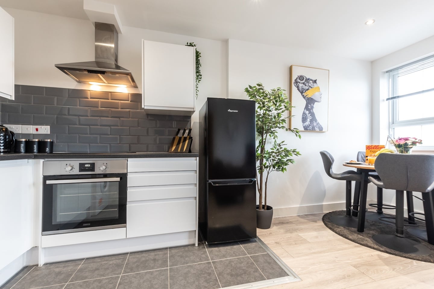 Additional image 3 of 2 Bed Flat, Atlantic Mansions, SO14, N1 7GU