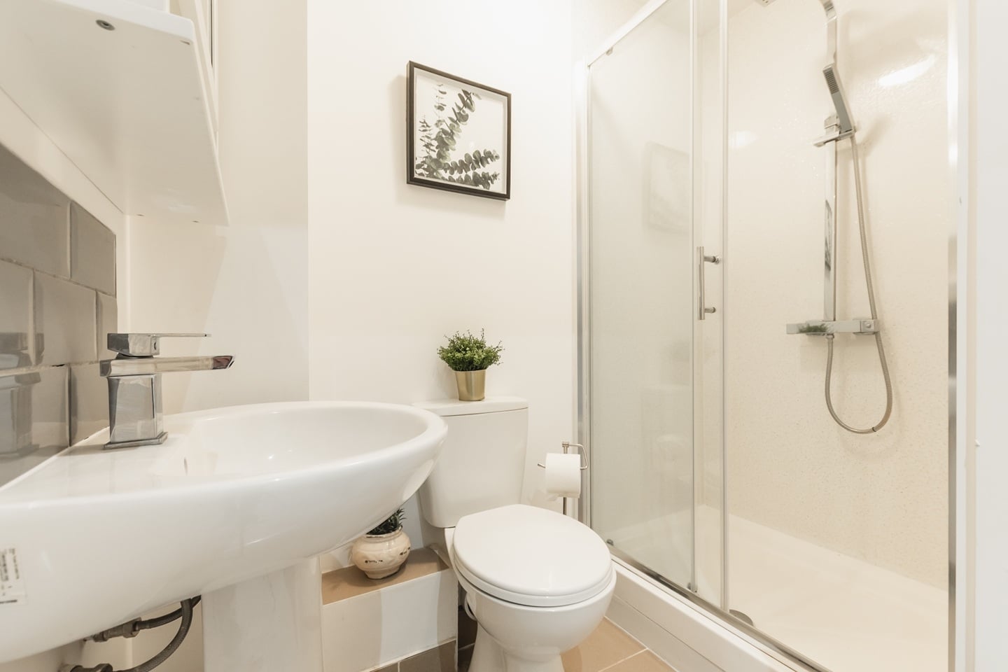 Additional image 14 of 2 Bed Flat, Atlantic Mansions, SO14, N1 7GU