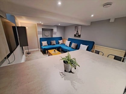 7 Bed End Terrace, Agnes Road, NN2