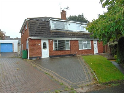 4 Bed Semi-Detached House, Mayfair Close, DY1