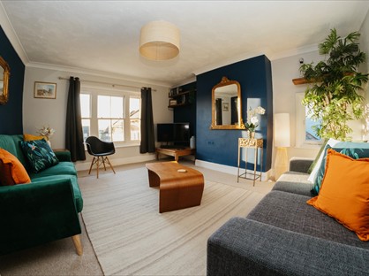 2 Bed Flat, Tarrant Street, BN18