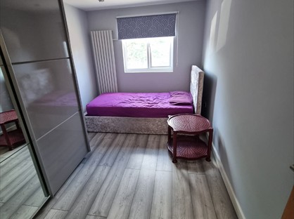 Room in a Shared House, Belmont Park Road, E10