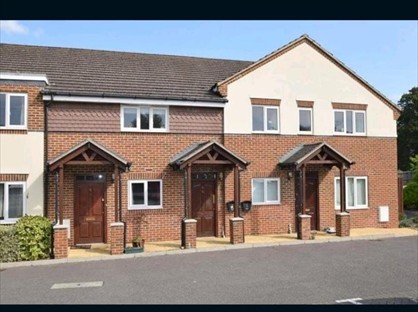 2 Bed Flat, Green Lane, SL4