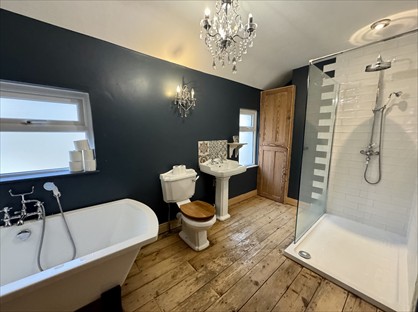 5 Bed Terraced House, Taff Embankment, CF11