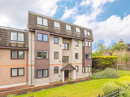 2 Bed Flat, Moira Terrace, EH7