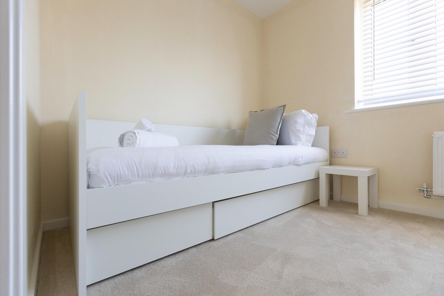 Additional image 7 of 3 Bed Semi-Detached House, Eskdale Drive Short Term Rental, OX11, N1 7GU