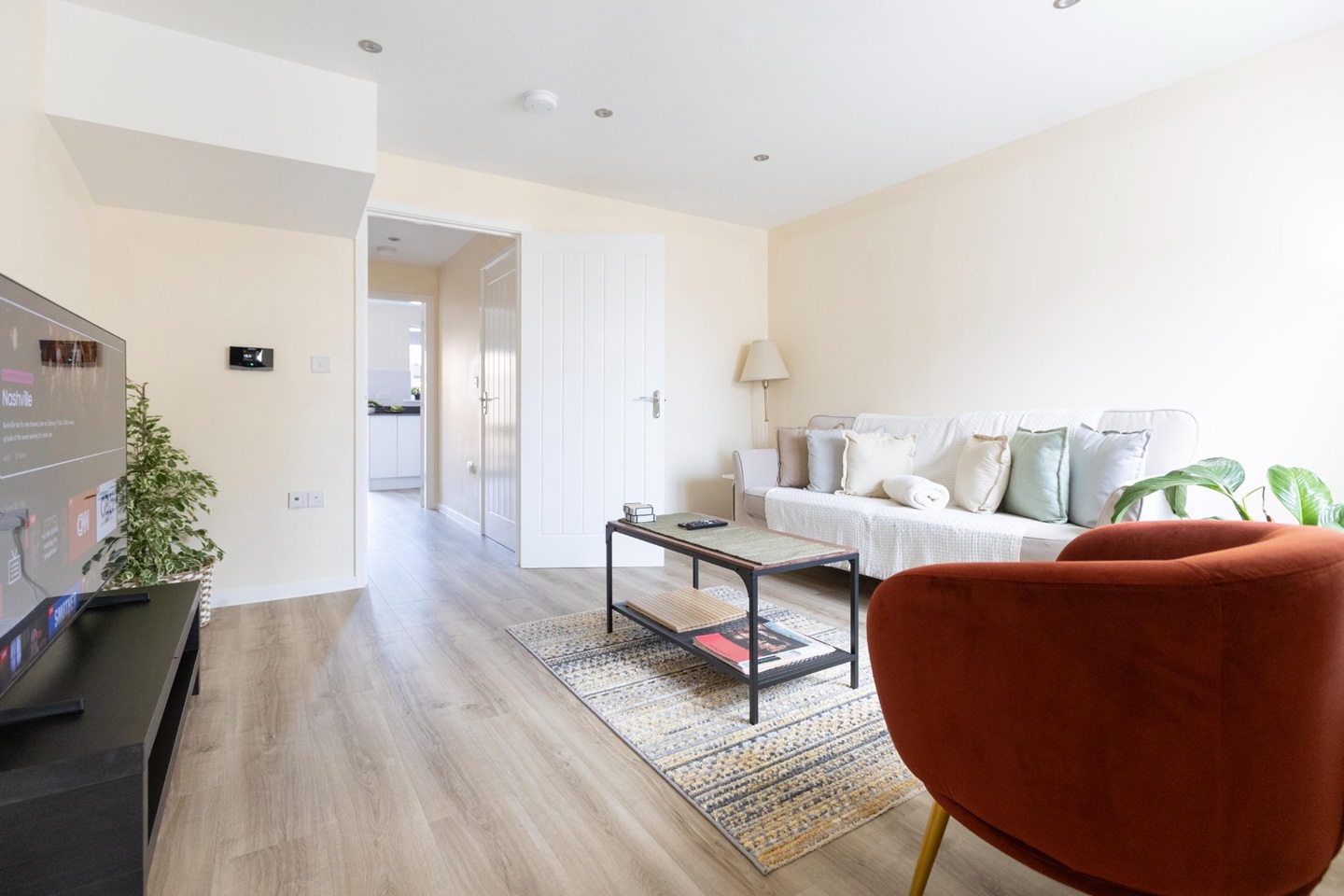 Additional image 22 of 3 Bed Semi-Detached House, Eskdale Drive Short Term Rental, OX11, N1 7GU