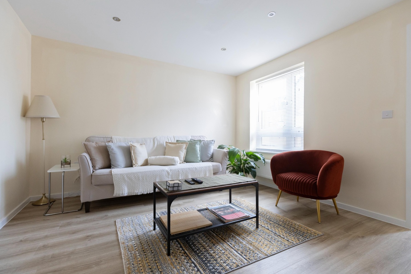 Additional image 23 of 3 Bed Semi-Detached House, Eskdale Drive Short Term Rental, OX11, N1 7GU