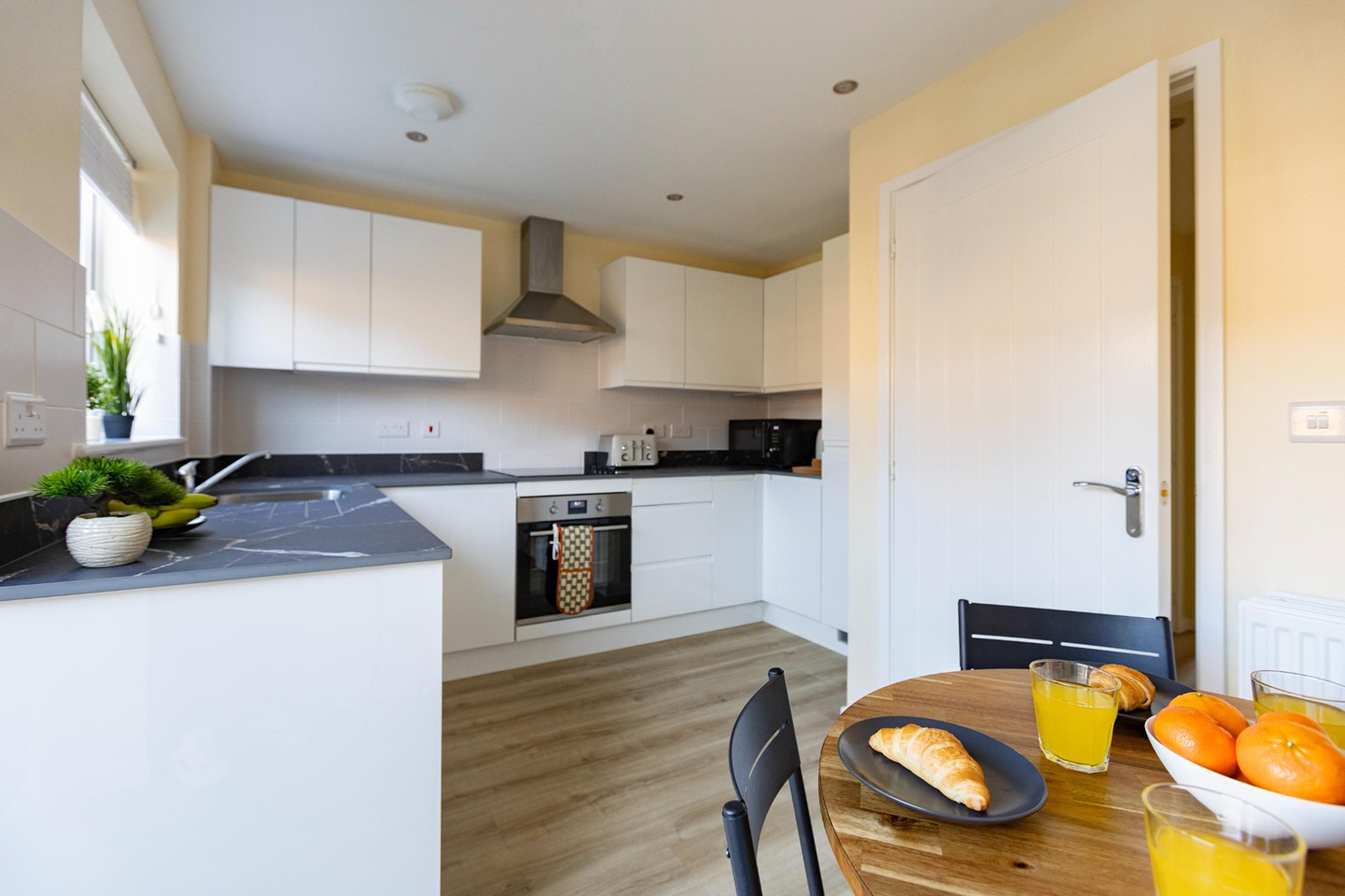 Additional image 27 of 3 Bed Semi-Detached House, Eskdale Drive Short Term Rental, OX11, N1 7GU