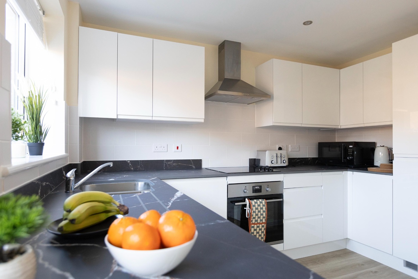 Additional image 28 of 3 Bed Semi-Detached House, Eskdale Drive Short Term Rental, OX11, N1 7GU