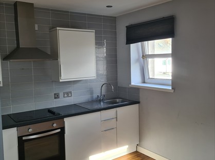 1 Bed Flat, Cassels St, ML8