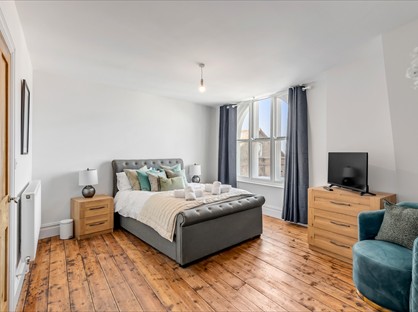 2 Bed Flat, Church Street, NR27