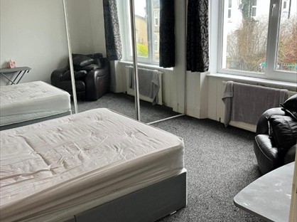 1 Bed Flat, Station Road, ML8