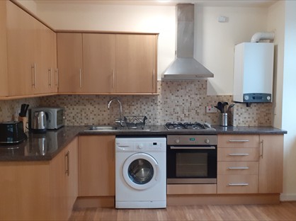 2 Bed Flat, Milton Street, EH8